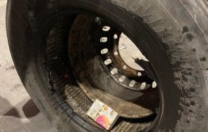 контрабандни цигари резервните гуми камион откриха гкпп лесово снимки