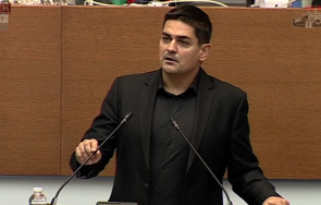 радостин василев киро слушай внимателно шарлатанино евгений дайнов получава писмени наставления лена бориславова говори медиите