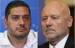 скандал сглобката депутат герб скочи тагарев пришпорвал парламента снима сащ подписва договора страйкърите видео