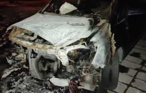 кола изгоря пловдив заради запалени казани боклук снимка