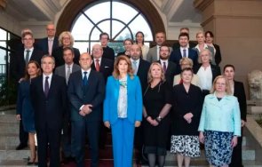 радев посланиците съюзът покаже решава кризите европа границите