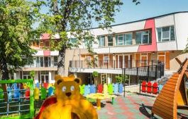 служителка софийска ясла твърди медсестра бута обижда годишни деца