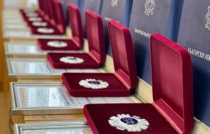 отличието лекар годината връчено път