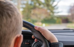 фончо тариката годишен подкара кола метна река вкара дядо баба болницата