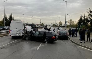 извънредно тежка катастрофа софия шестима ранени снимки