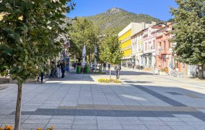 гласуваме 128 души регистрирани един адрес девин