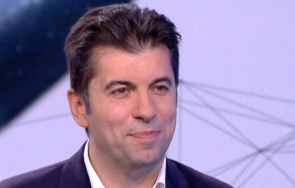 кирил петков знаел различно случило лукойл герб дпс работели заедно изборите докато денков твърд