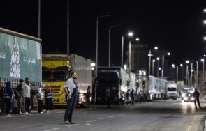 камионите хуманитарна помощ преминават гкпп рафа