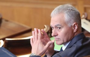 шефът данс спешност парламента излушват временната комисия машинното гласуване