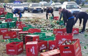 мазало пътя пловдив камион изсипа каси бутилки бира снимки