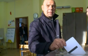 кандидатът герб пловдив костадин димитров гласува хартия