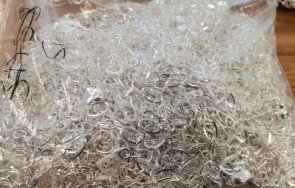 митничари заловиха контрабандно сребро тайник автобус