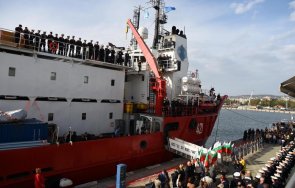 корабът кирил методий отплава антарктида втора мисия