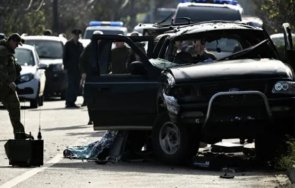 украйна взриви подкрепян русия политик кола бомба снимки