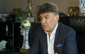 борислав михайлов безработни футболисти търсят работа създават напрежение догодина направя конгрес