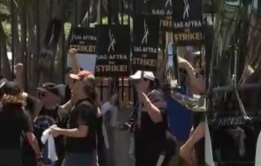 стачка холивуд синдикатът актьорите близо споразумение