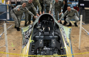 сащ обещаха доставят първите изтребители март 2025 година