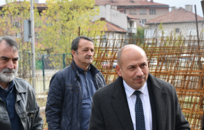 община ловеч неразплатени фактури млн лева