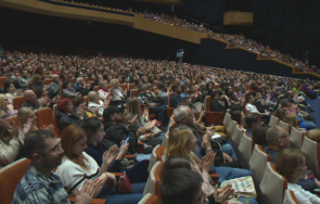 уроците блага откри киномания препълнената зала ндк аплодира крака ели скорчева