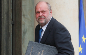 френският правосъден министър заплашен условна присъда една година