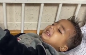 жестока война годишно дете газа губи родителите краката