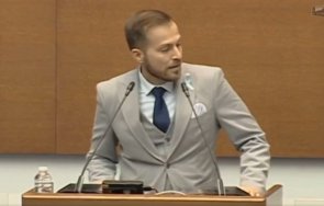 циркът пълен депутат киро превъртя играта правителството обслужва милиарди русия обвинява бсп пропутинска партия видео