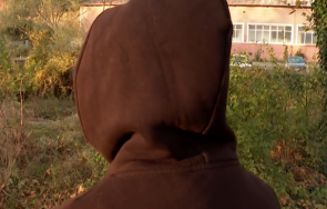 подробности серийния насилник сливен държал млада жена плен