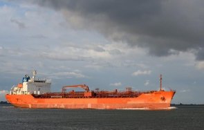 външно официална информация двама българи борда отвлечения танкер