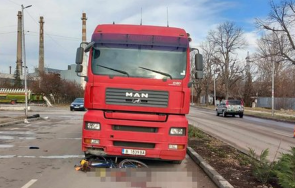 велосипедист почина инцидент камион