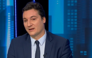 крум зарков сглобката събра променя конституцията променят крепи