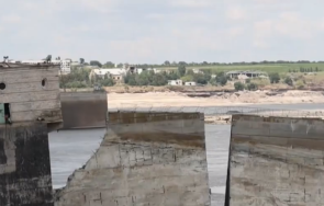 половин година разрушаването нова каховка украйна разследва военно престъпление