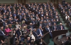 полша получи първият транш плана възстановяване