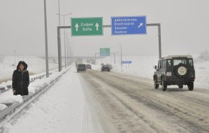 сглобката пак изненада зимата непочистен магистрали катастрофи блокиране движението изнервят шофьорите