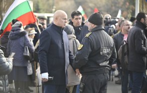 ексклузивно пик георги свиленски първи думи инцидента разкъсна рана сблъсък служител областната управа протестът бсп блокира орлов мост живо снимки