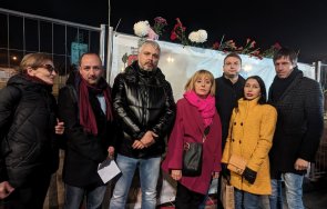 мая манолова съдът иска областната управа края деня каже какви основания реже паметника документ