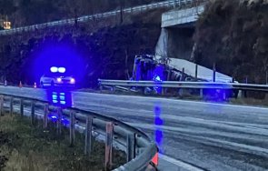 камион обърна пътя благоевград симитли