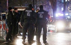 празнични изстъпления германия жертва ранени стотици задържани видео