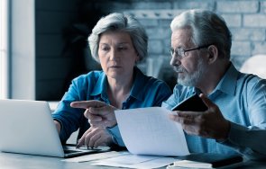 пенсионната възраст нараства месеца жените месец мъжете