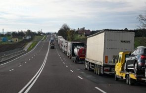 полските земеделци вдигнаха блокадата украинската граница