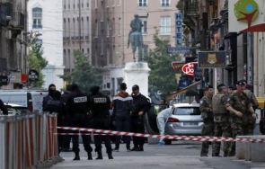 франция обяви повишена терористична заплаха страната