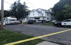 свада коледни подаръци тийнейджър застреля сестра