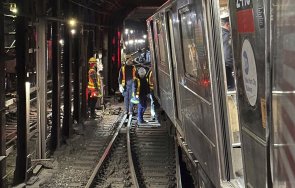 два влака блъснаха метрото йорк ранени