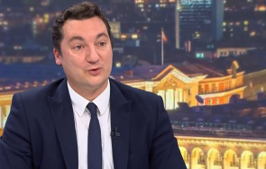 крум зарков разкри какви мотиви радев атакува конституционните промени