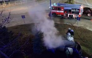 автомобил запали натоварено кръстовище бургас