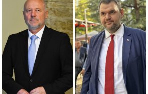 тагарев гъне червей извинил лично пеевски гафа непоканените депутати богоявление