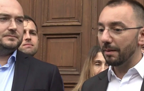 съветниците герб сдс също захапаха терзиев познава нито правомощията нито задълженията