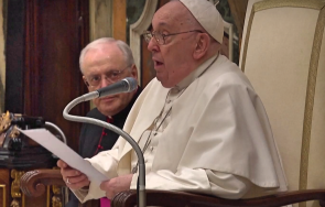 папа франциск успя довърши своя реч заради пристъп бронхит