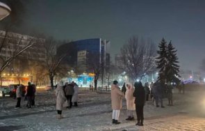 шест труса люляха китай киргизстан хората излязоха улиците минусови температури