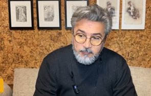 проговори илюстраторът корицата съм българче