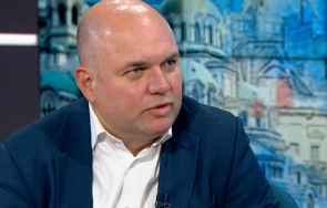 костадинов гневен певски стане господин никой собствената партия денков излага целия народ